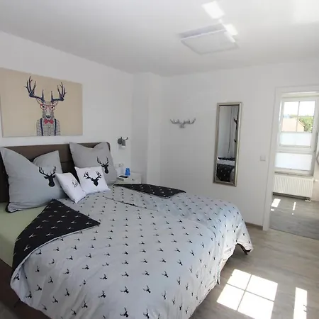 Semesterbostad Haus Harzhirsch Friedrichsbrunn