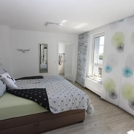 Haus Harzhirsch * 프레드리히스브룬