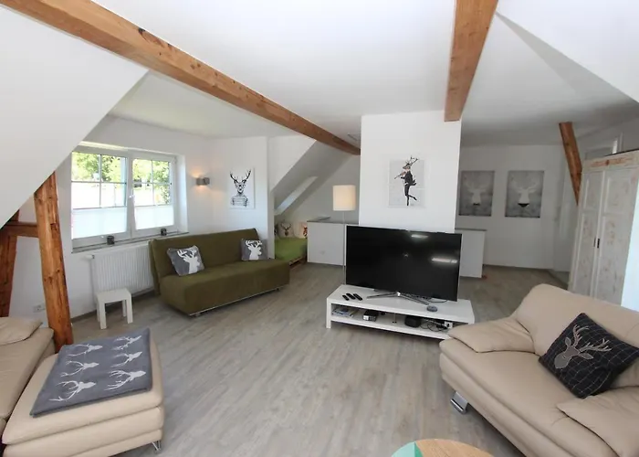 Haus Harzhirsch 度假居 *